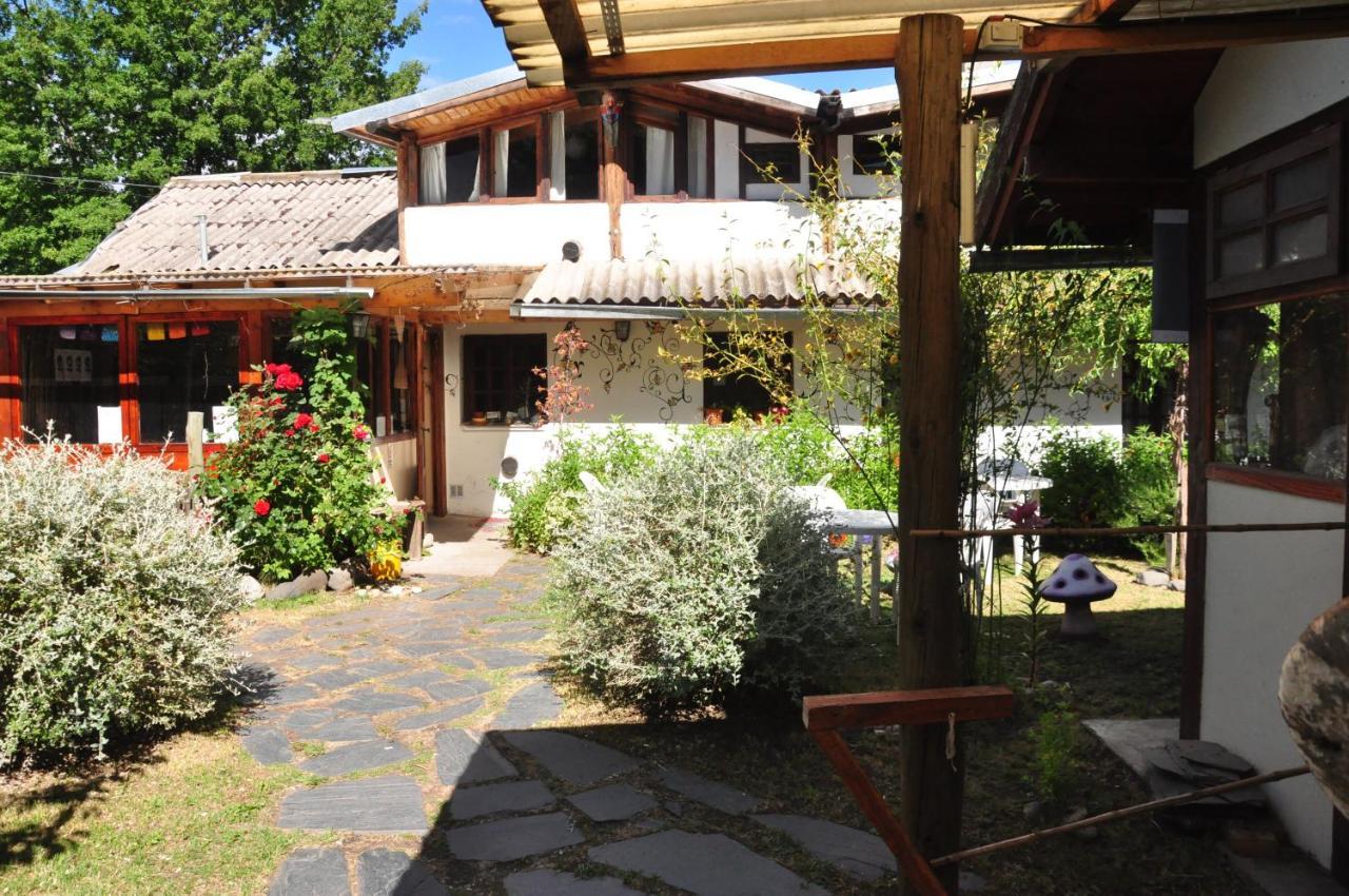 La Casa Del Arbol - Hostel אל בולסון מראה חיצוני תמונה