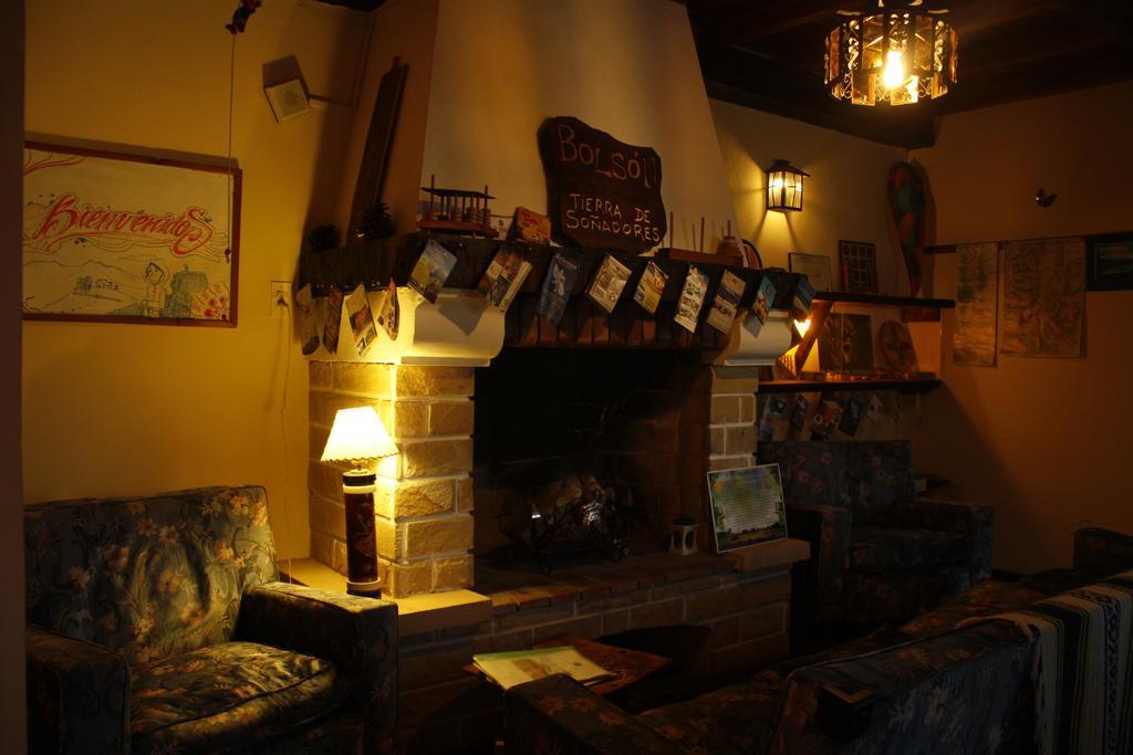 La Casa Del Arbol - Hostel אל בולסון מראה חיצוני תמונה