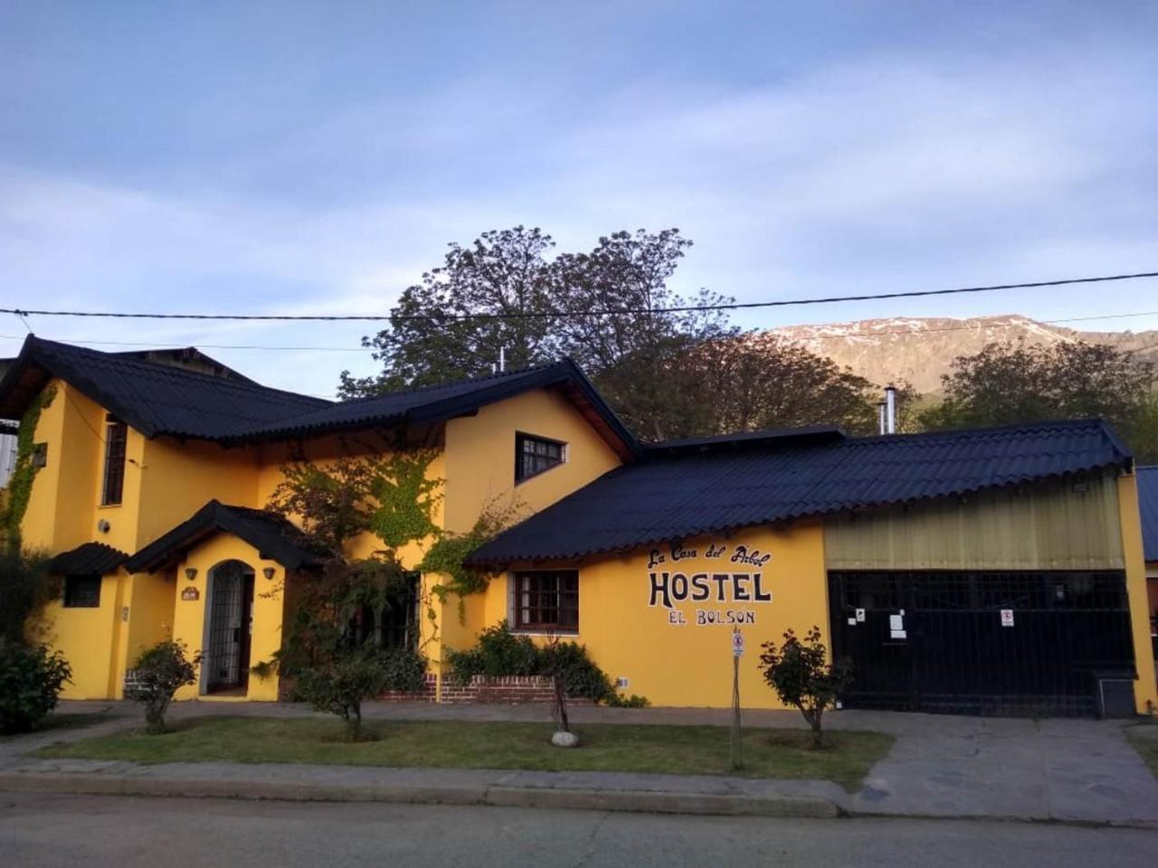 La Casa Del Arbol - Hostel אל בולסון מראה חיצוני תמונה